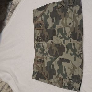 Camo cargo mini skirt
